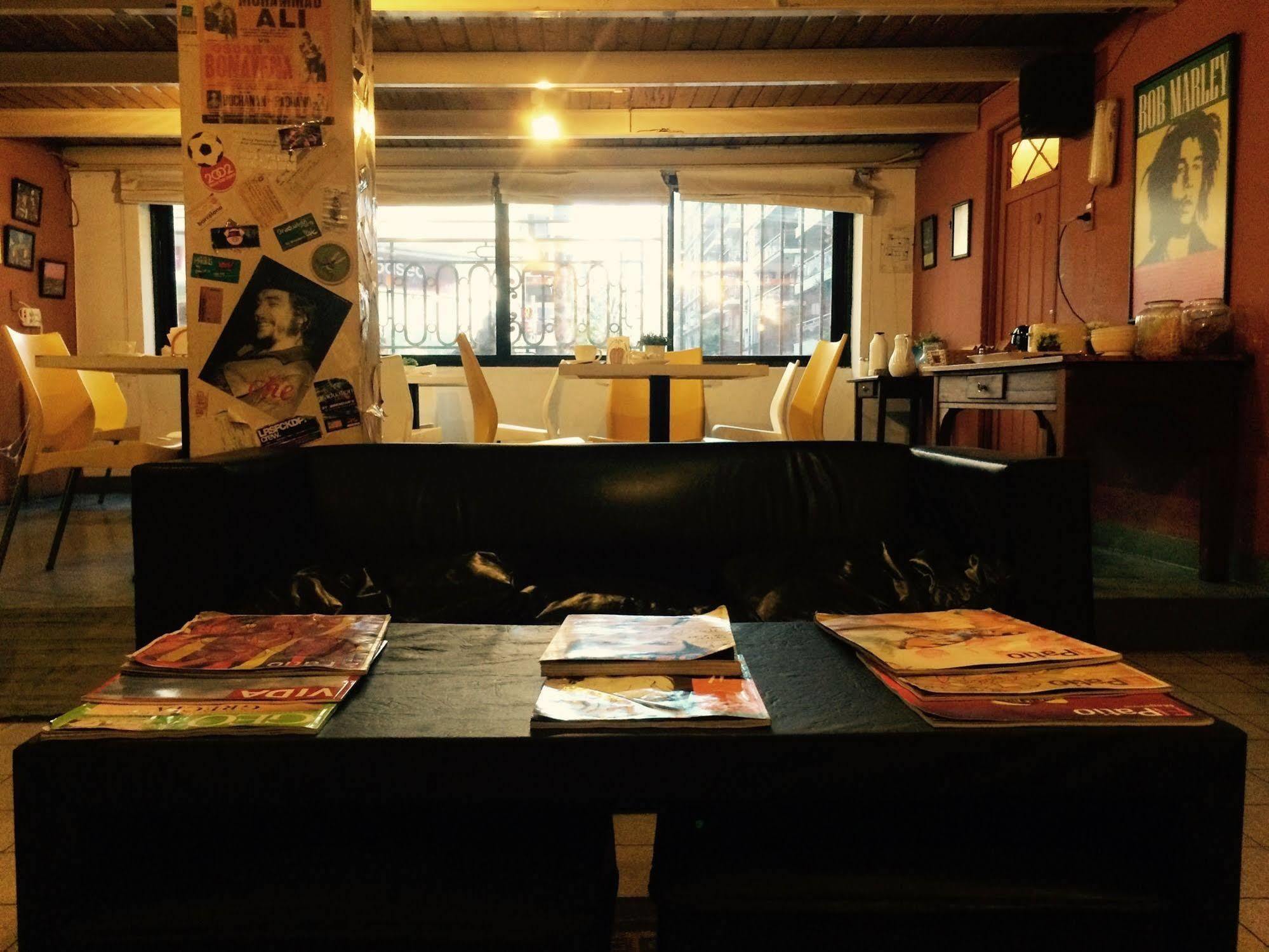Petit Recoleta Hostel بوينس آيرس المظهر الخارجي الصورة