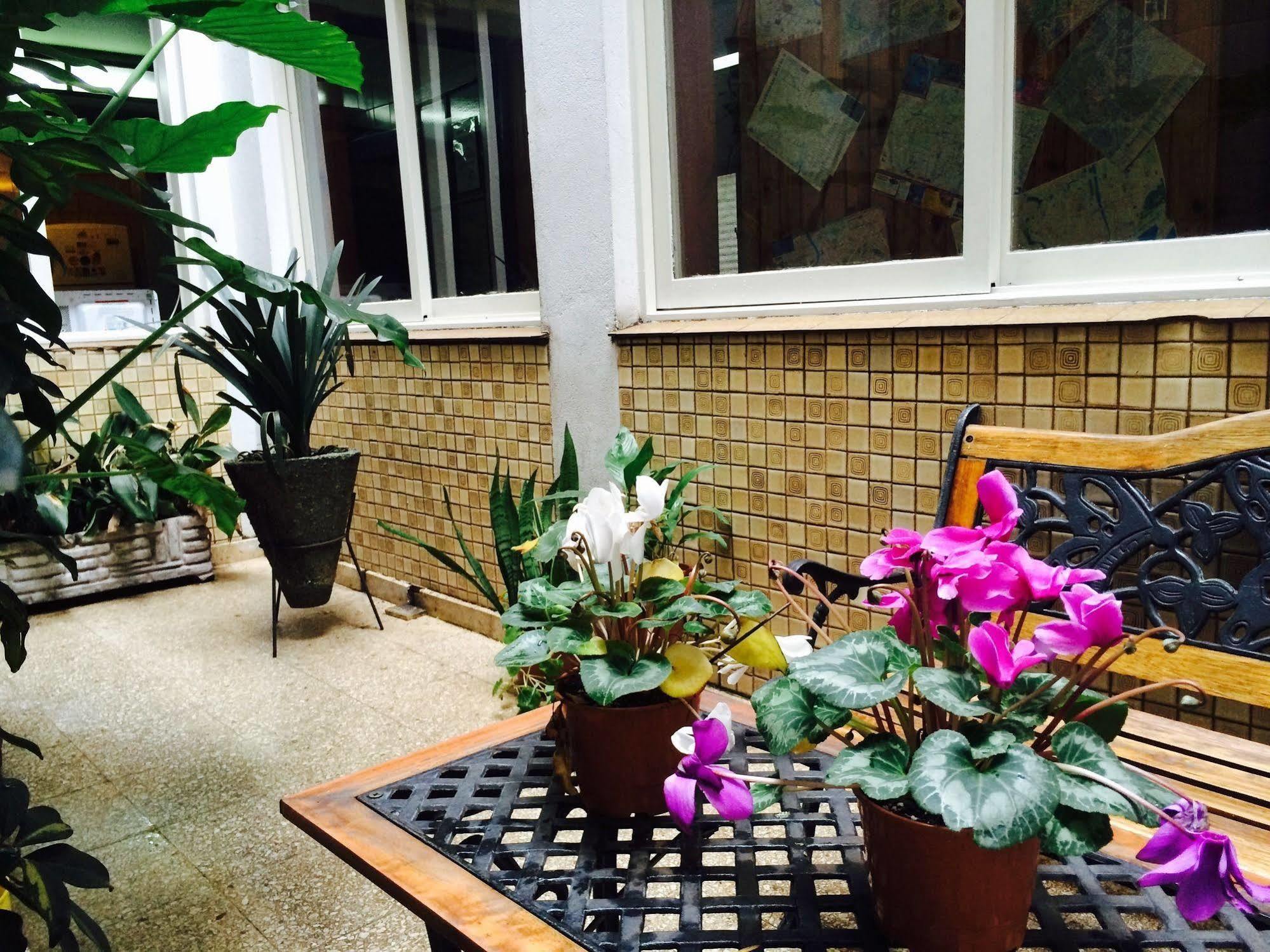 Petit Recoleta Hostel بوينس آيرس المظهر الخارجي الصورة