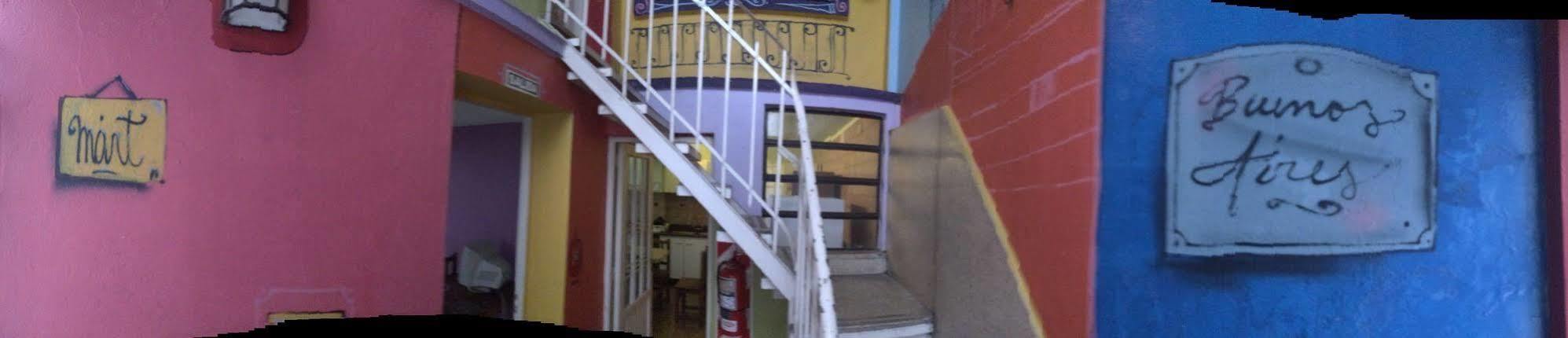 Petit Recoleta Hostel بوينس آيرس المظهر الخارجي الصورة