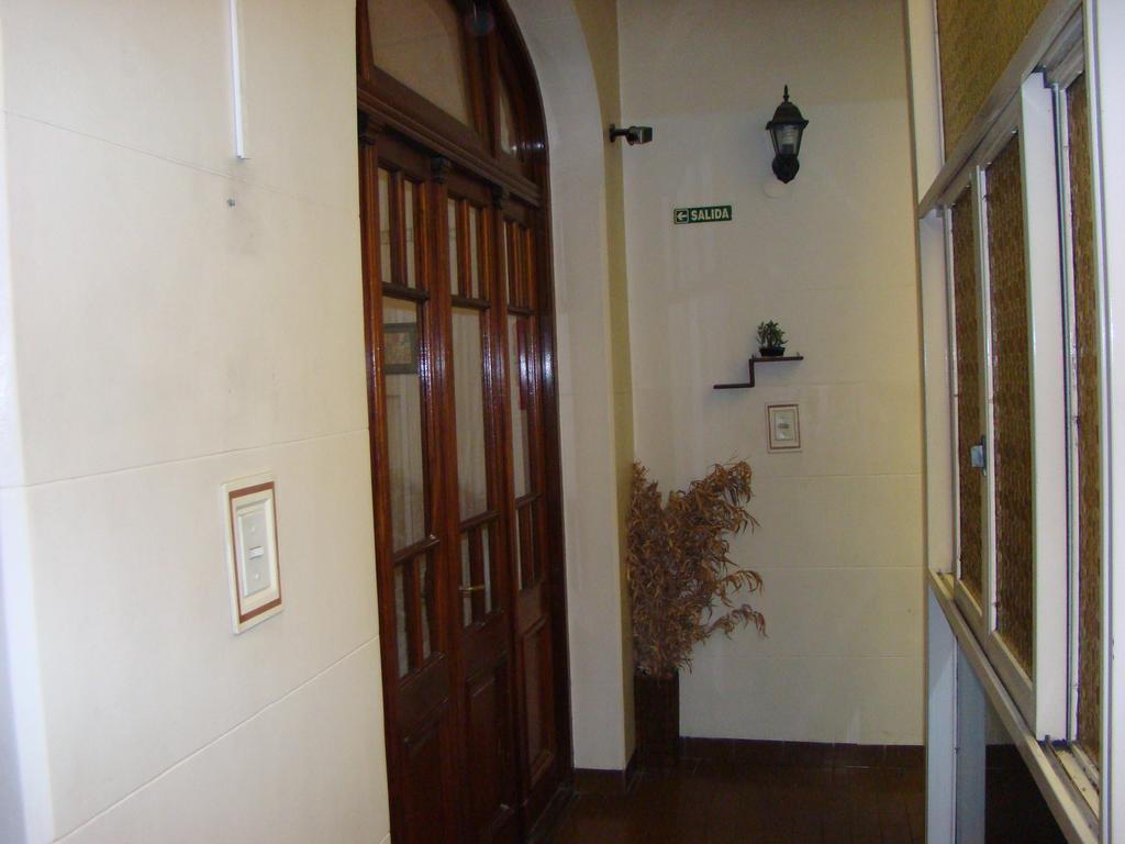 Petit Recoleta Hostel بوينس آيرس المظهر الخارجي الصورة